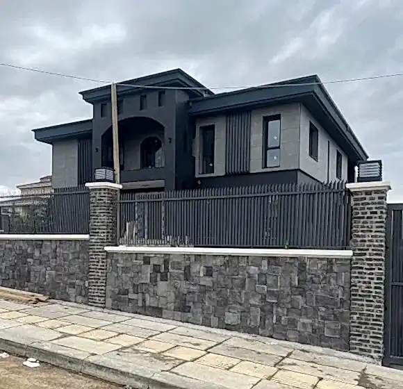 Geçmeli Kale Taşı